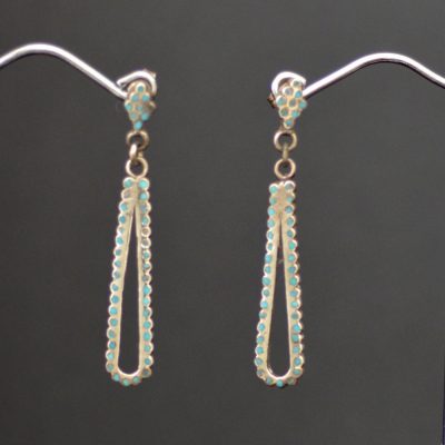 Dainty & Fine Dishta Style Earrings