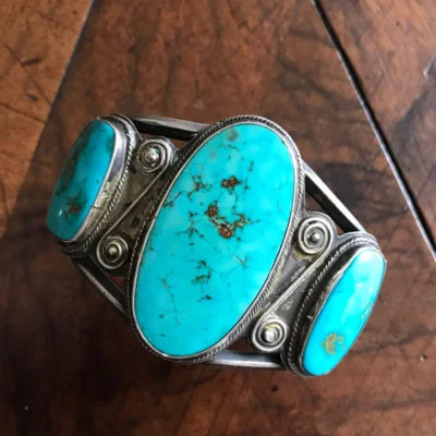 Fabulous Navajo Oval Turquoise Bracelet