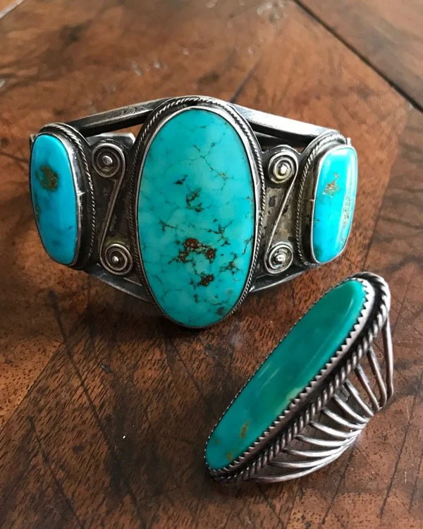 Fabulous Navajo Oval Turquoise Bracelet