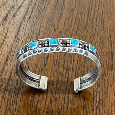 Narrow Navajo Carinated Bracelet
