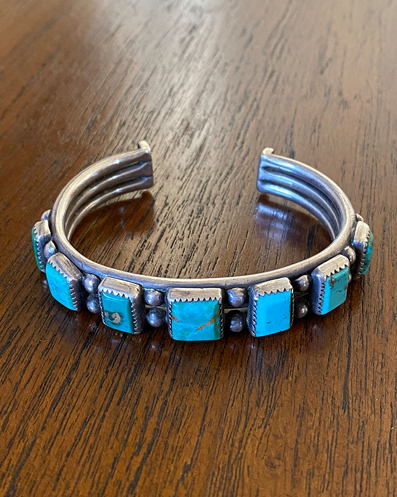 Navajo Bracelet With Square Cut Turquoise