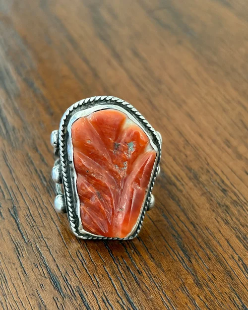 Leekya Deyuse Leaf Ring