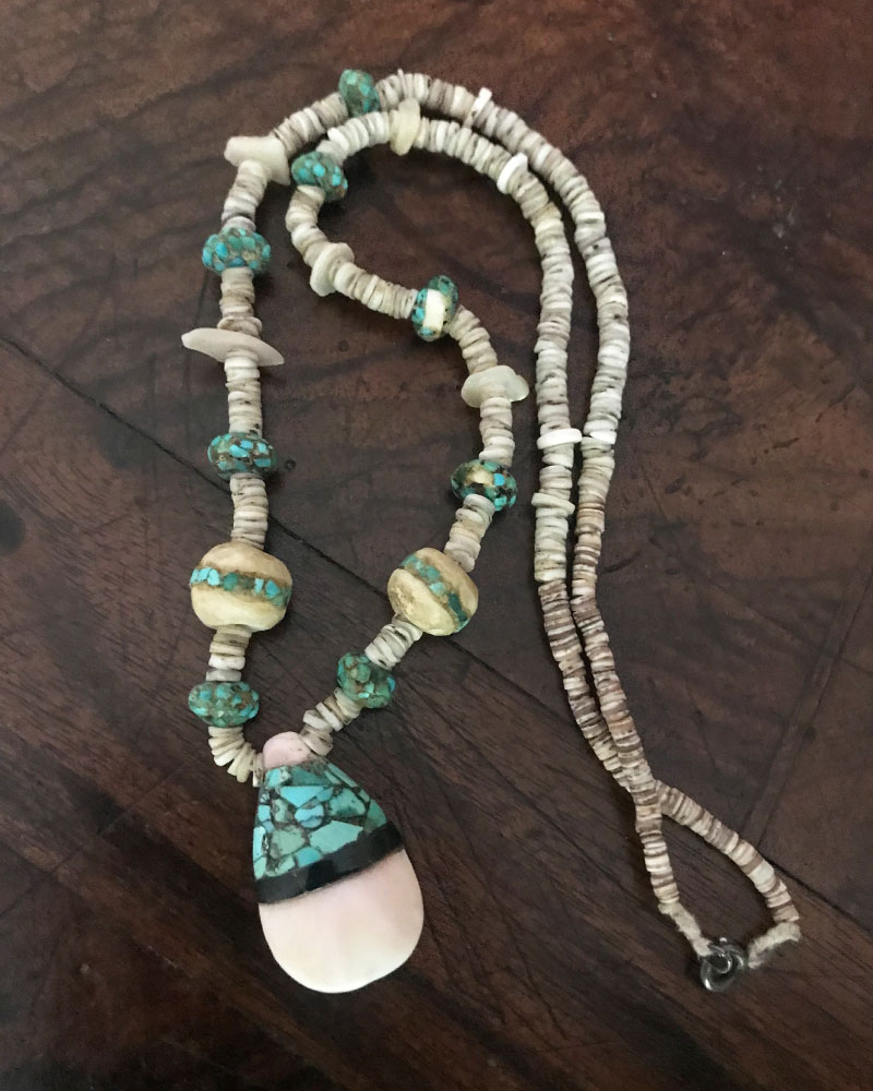 Santo Domingo Shell Necklace Santo Domingo Shell Necklace